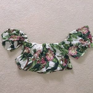Beach holiday cropped/ off-shoulder top